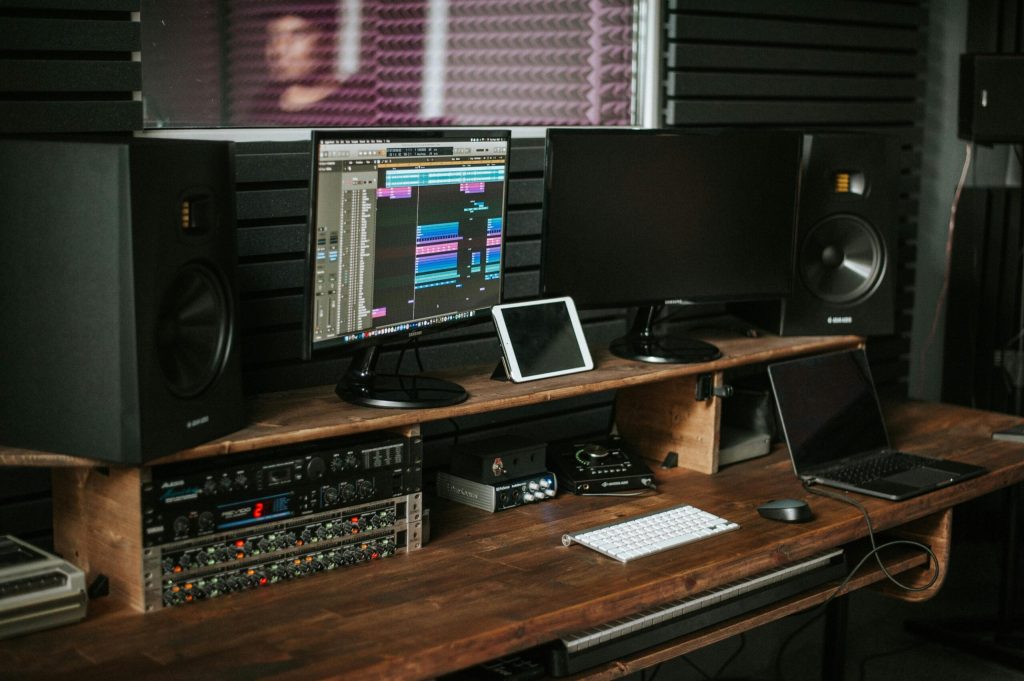 The Role of Music and Sound Design in Corporate Videos
